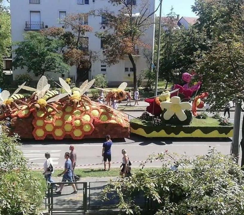 Sugar Apartman Дебрецен Екстер'єр фото